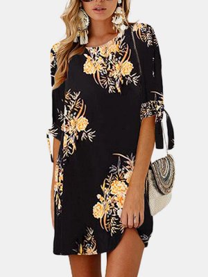 Floral Printed Half Sleeve O-neck Botanical Mini A-Line Dress